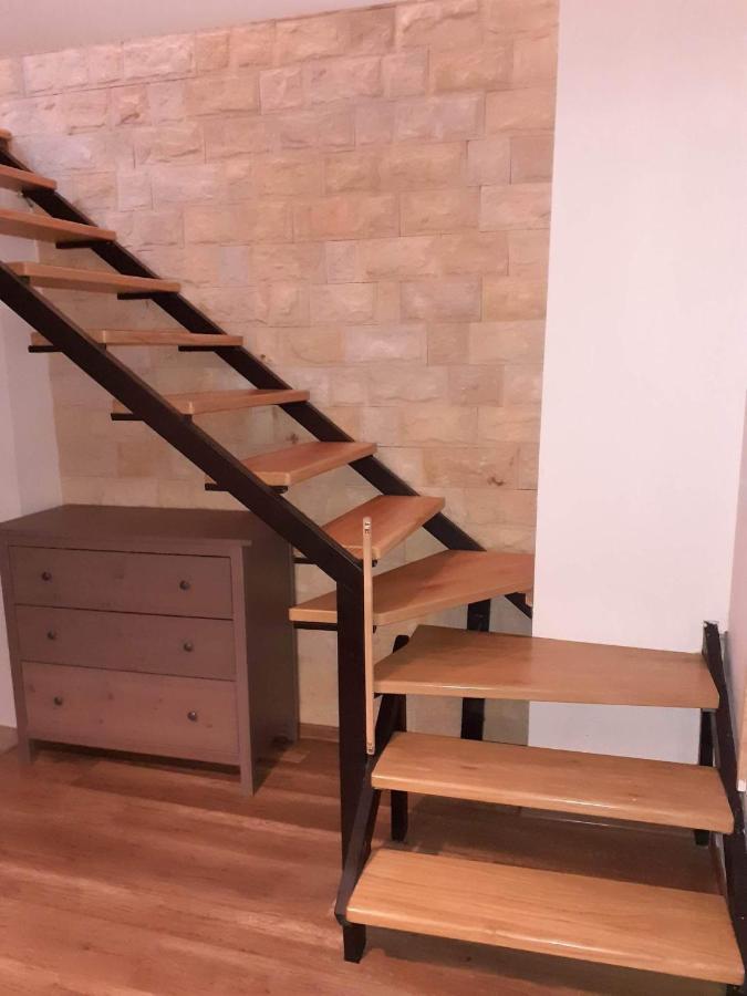 Apartament na Rynku Checiny  Bagian luar foto