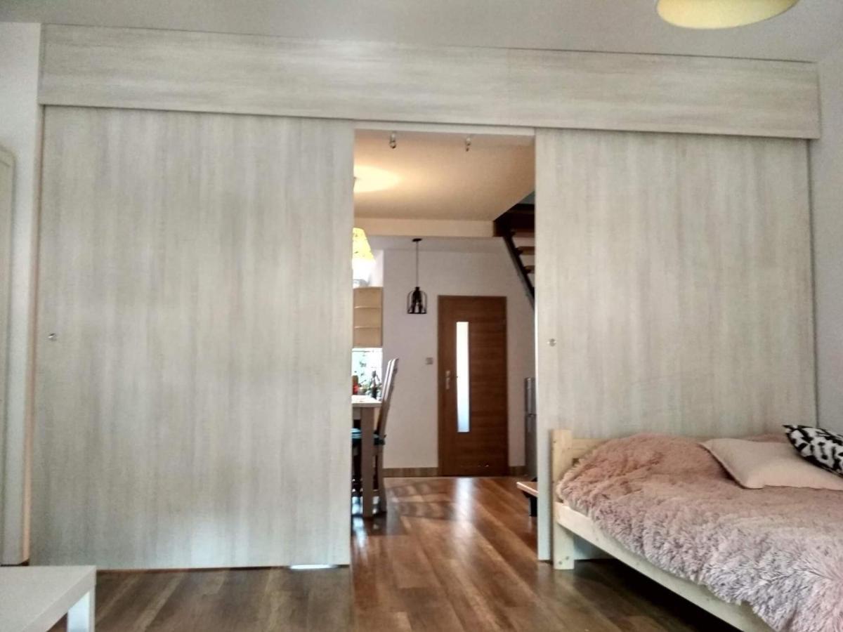 Apartament na Rynku Checiny  Bagian luar foto